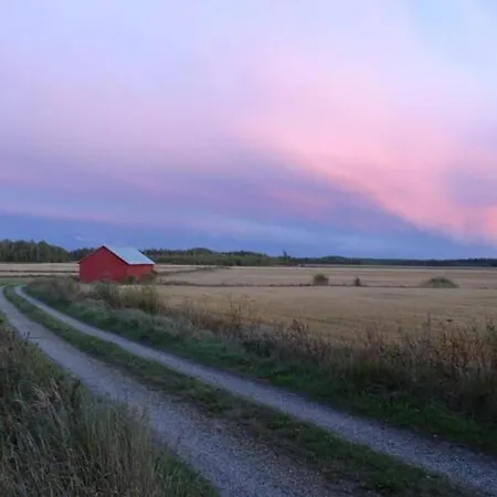 Οργανωμένο κάμπινγκ Niiralan Tila : Skyview *