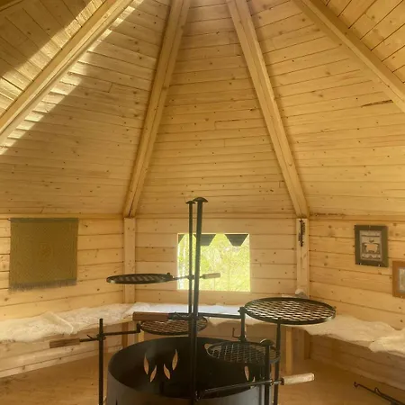 Niiralan Tila : Skyview Luxury tent