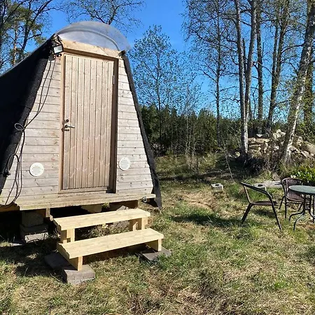 Luxury tent Niiralan Tila : Skyview Pahojoki